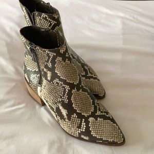 Bleecker & Bond ankle boots